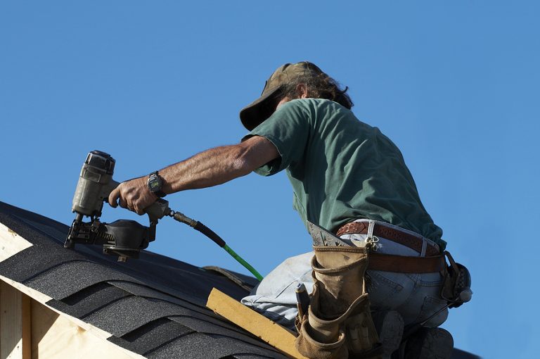 Emergency Roof Repairing Service