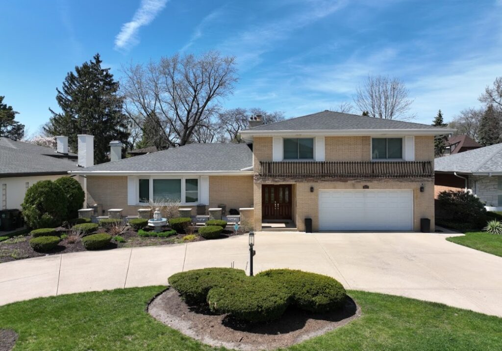 local roofing company in Glenview